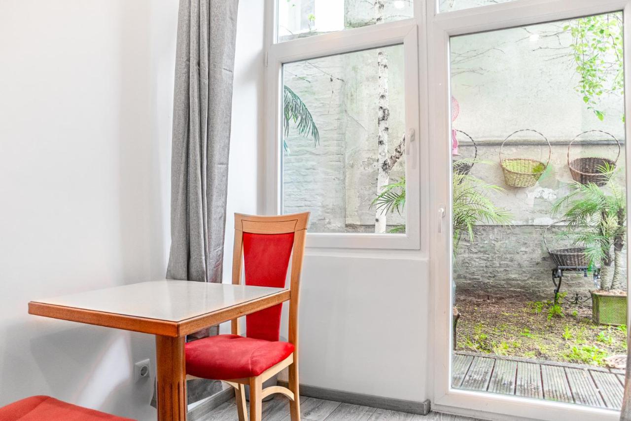 Fullfilling 3Br Shared Apartment With Pleasing Patio Wien Ngoại thất bức ảnh